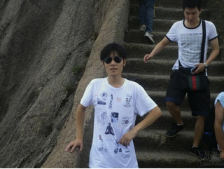 Illustration for article titled More Delightful Chinese Photoshop Trolls